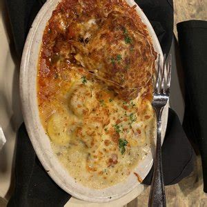 Lodi's Lasagna .